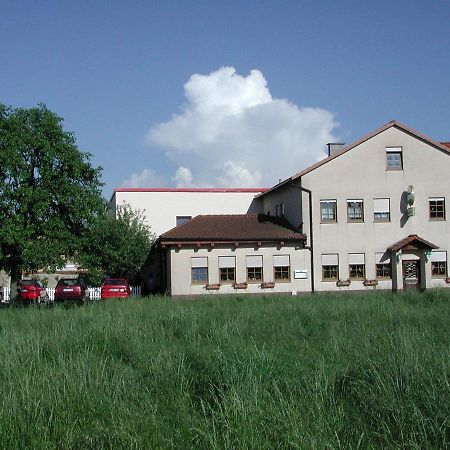 Gaestehaus Stephanie Ilbesheim Екстериор снимка