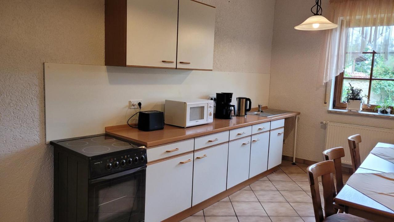 Gaestehaus Stephanie Ilbesheim Екстериор снимка